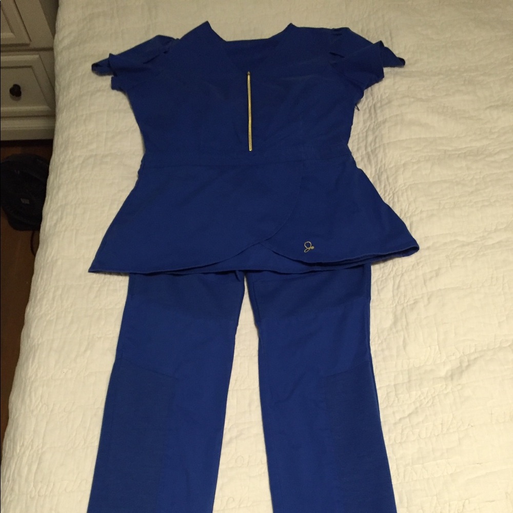JAANUU Tulip top and Moto pant size M.
